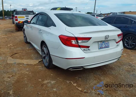 2019 Honda Accord Touring 2.0T from USA, damaged, VIN 1HGCV2F9XKA003938